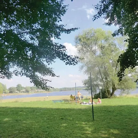 1 Bedroom Beautiful In Weischlitz-ot Kuerbitz